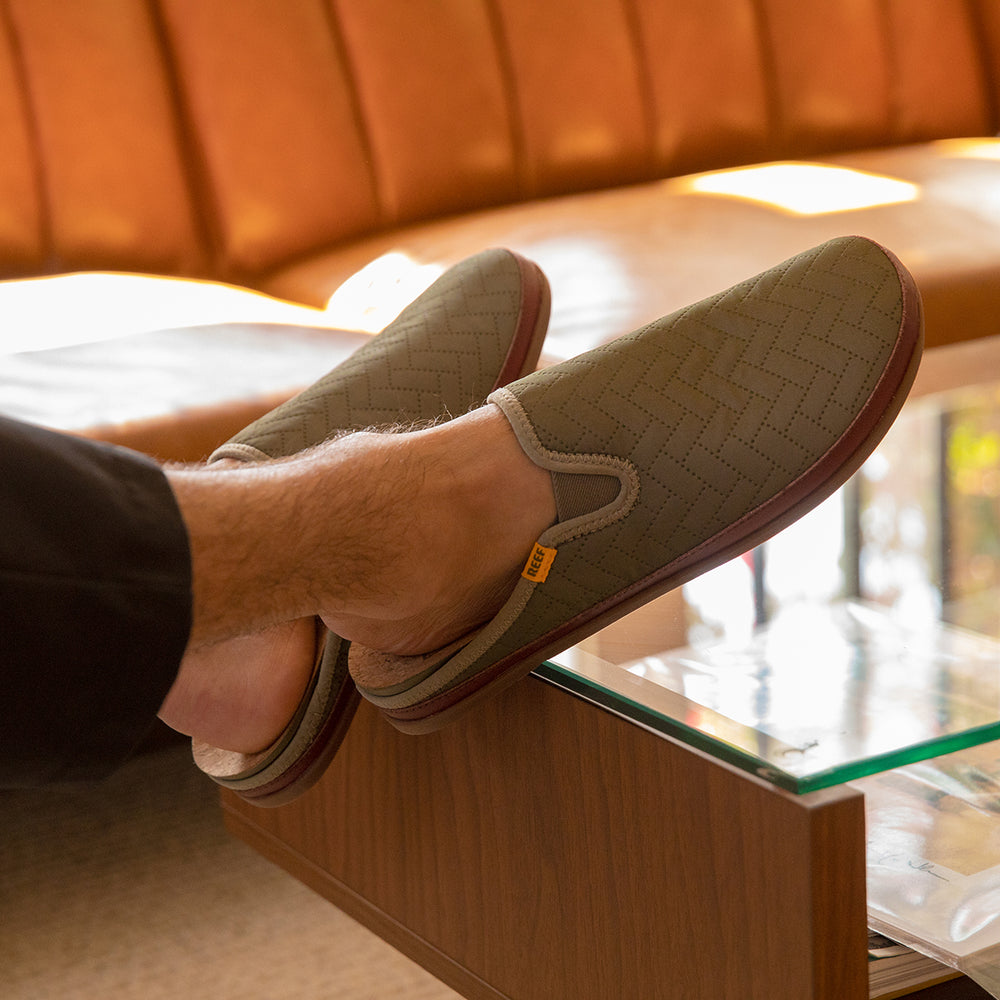 Reef Mens Cushion Homey Shoes in Olive ID 0prdVHYO