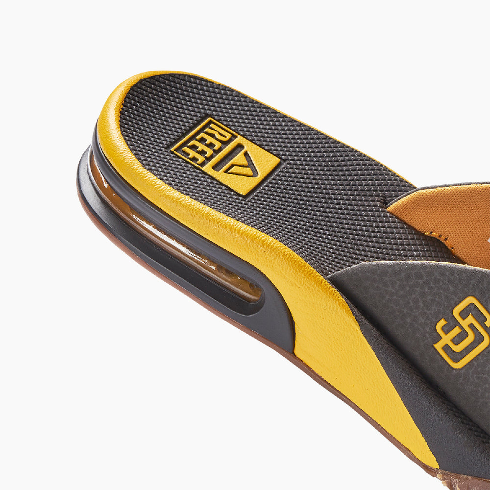 Reef Womens Fanning x MLB Flip Flops with Bottle Opener ID KZfaiFxM