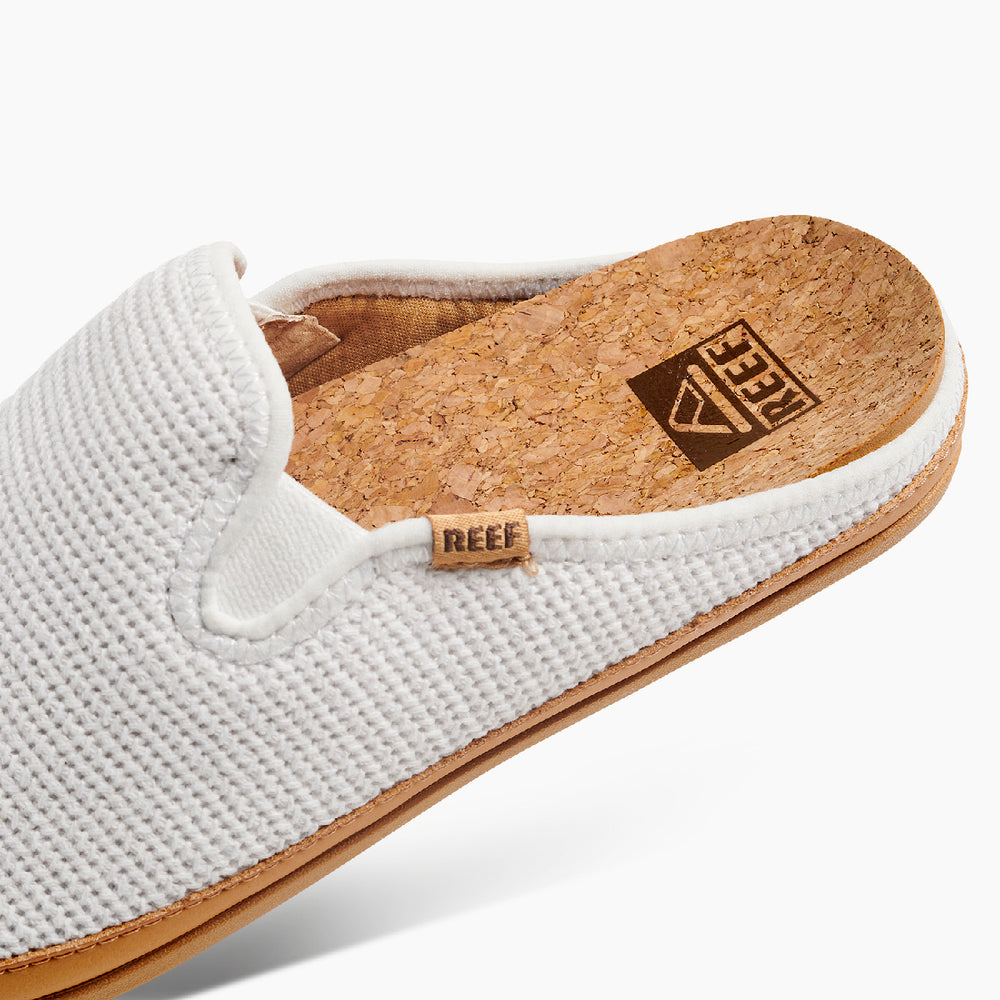 Reef Womens Cushion Homey Slipper Shoes (White) ID VQ58qWMD