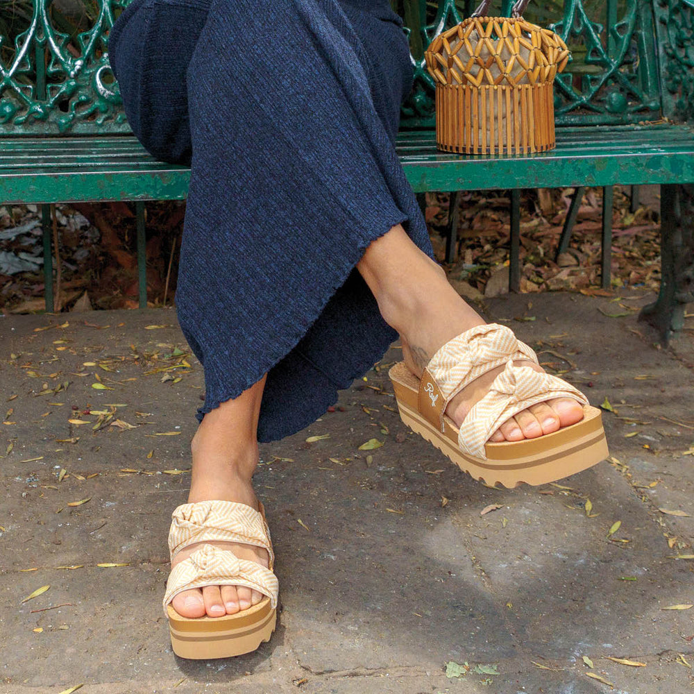 Reef Womens Knotty Vista Hi Platform in Vintage ID dPSGfY7e