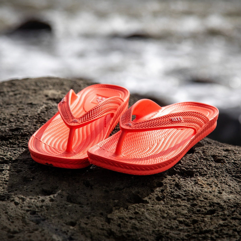 Reef Womens Water Court Sandals in Neon Poppy ID dcwctYbD