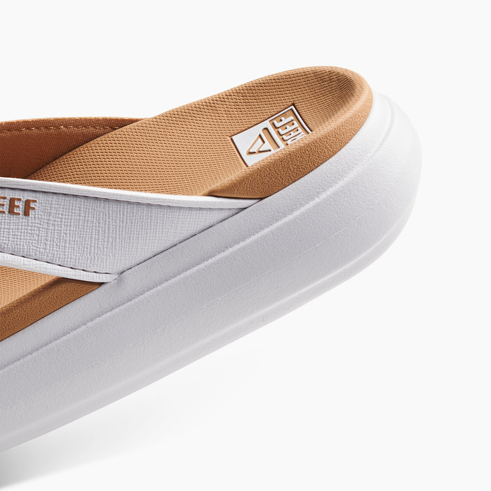 Reef Womens Cushion Bondi Sandal in Cloud ID unzNLwec